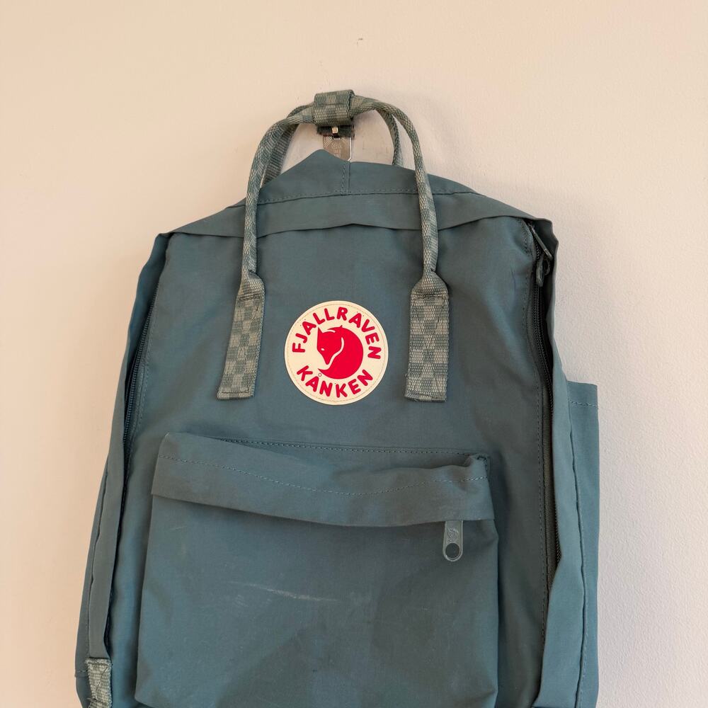Fjällräven Kanken 13" Zip Around Logo Pockets City Backpack Green - Picture 4 of 6